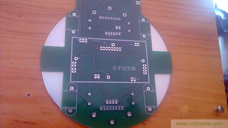 牛人力作！PCB版藍(lán)牙智能小車DIY