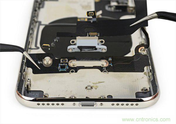 蘋果iPhone X iFixit拆解報告：雙層主板+雙單元電池