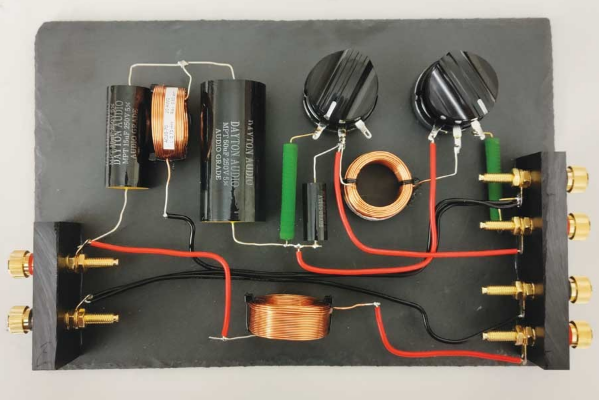 DSP入局：模擬與數(shù)字音頻分頻器設(shè)計(jì)的大比拼！
